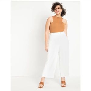 ELOQUII Wide Leg Women's Career Crop
Pants in Solid White-Size 18
